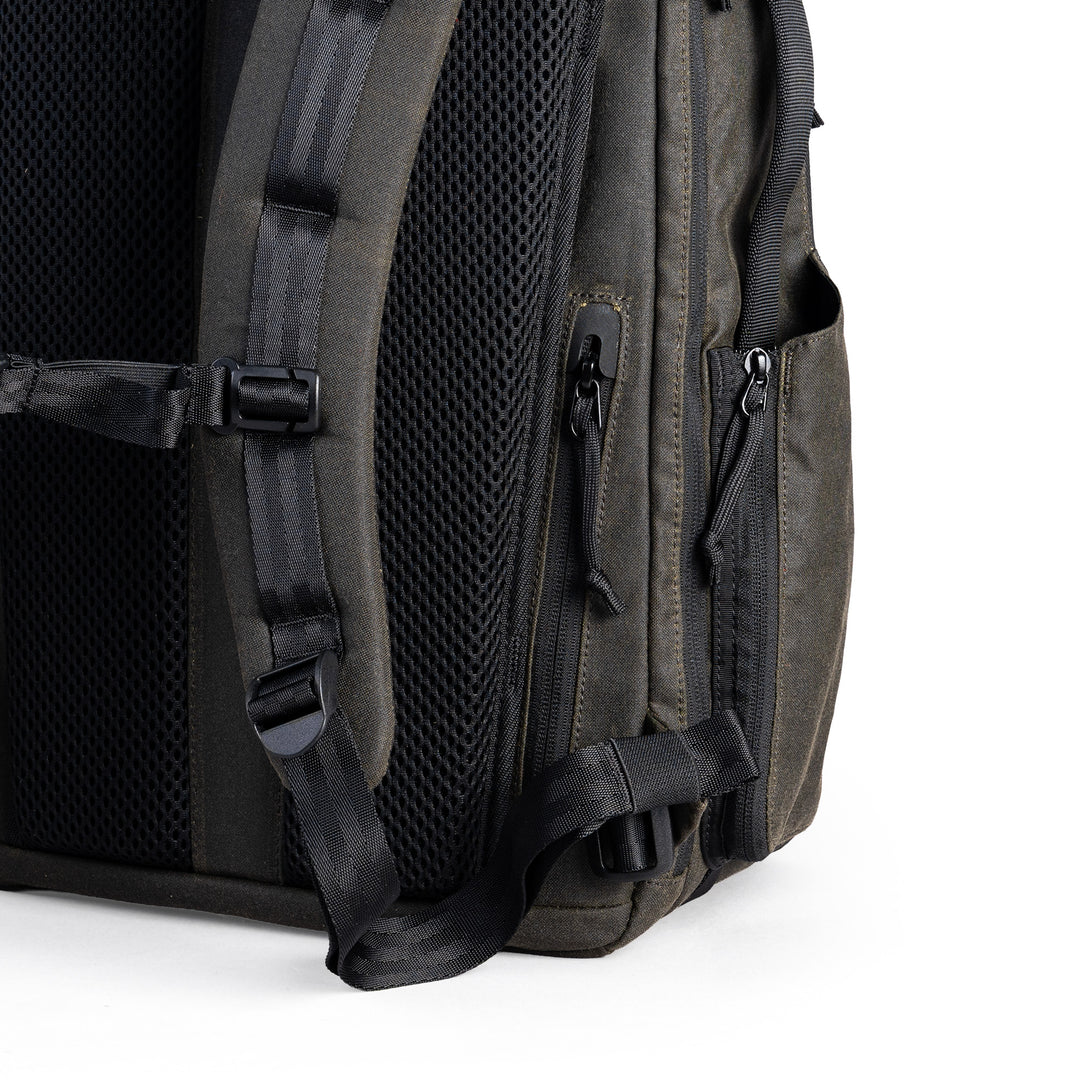 CT21 Lite Backpack - Waxed Canvas